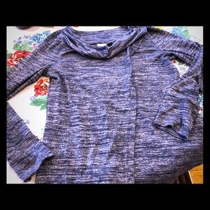 Kenar long sleeve flap front heathered blue top -L